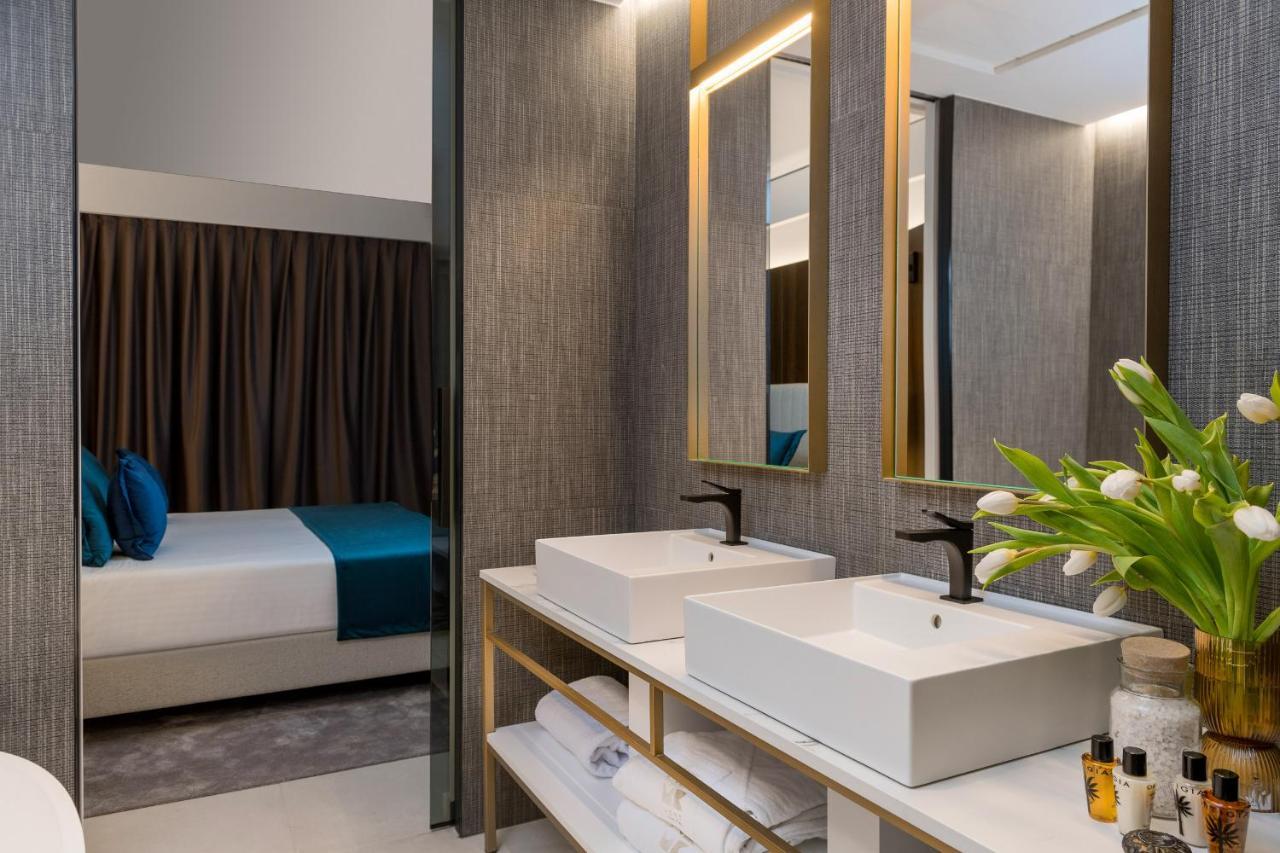 We Me Suite Hotel リッチョーネ エクステリア 写真